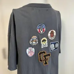 33Degrees ランダム ワッペン デザイン Tシャツ　チャコールグレー