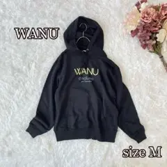 WANU フーデットパーカー（M）英字プリント　マクブリング