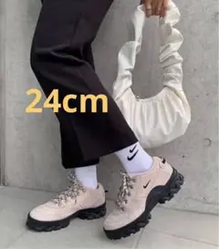 ナイキ　ラハールロー　ベージュ　24cm
