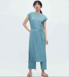 新品未使用タグ付き　UNIQLO プリーツワンピース Sサイズ ブルー　ユニクロ