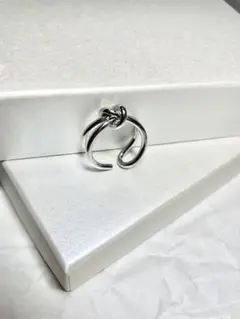 新品デザインリング　　フリーサイズ