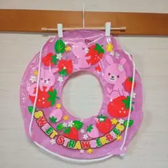 いちごとクマのイラスト付き浮き輪 50cm