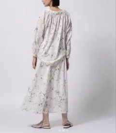 ロートレアモン フラワープリントスカート