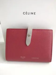 年末年始お値下げ セリーヌ ミディアムストラップ財布 二つ折り