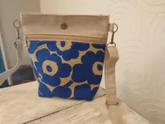 ハンドメイド　サコッシュ　北欧