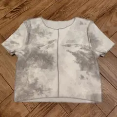 【未使用品、美品】GU　グラデーション Tシャツ　130センチ　ショート丈