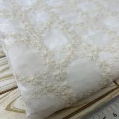 縦100cm×横95cm 刺繍生地