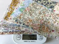 リバティ　ハギレ　40g
