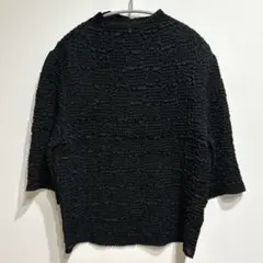 美品 プリーツ ちりめん ハイネック 半袖 カットソー 黒 ブラック ボタン留め