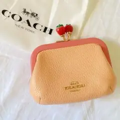 コーチ 小銭入れ がま口 イチゴ キスロック ピンク 苺 ストロベリー ノラ