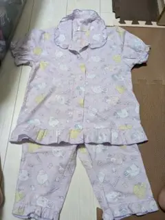 キッズ　女の子　キャラクター柄パジャマ　上下セット　130