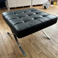 バルセロナチェア　オットマン リプロダクト