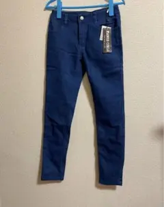 新品未使用タグ付き　デニムパンツ　パンツ　ボトムス