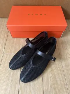 美品　REMME メッシュフラットシューズ