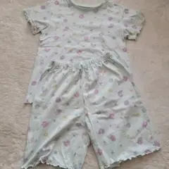 GU　女の子　パシャマ　150㎝