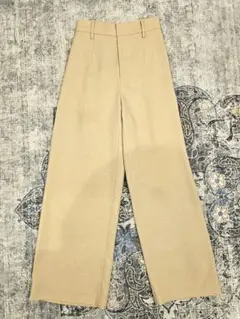 リゼクシー フレアスラックス ベージュ