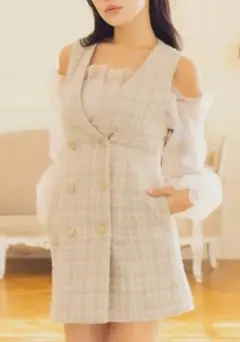 Item thumbnail for item 6fd2614d-927d-43b8-8136-ec0fccc94628