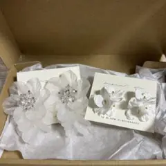 【美品】new.n（ニューエン） お花ピアス 前撮り ウェディング