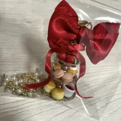 【匿名配送】TiTi アフタヌーンティースタンド　ネックレス　苺　ボルドー