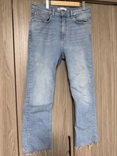 Item thumbnail for item 9b15bdcc-731e-4cfe-991b-26e0c352a40c