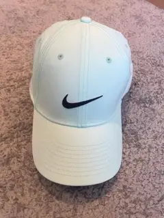 Item thumbnail for item 0383b804-8dea-42a7-a90c-8d3fa1ff54d8