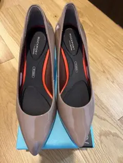 ROCKPORT TOTAL MOTION ベージュ ハイヒール
