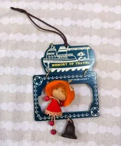 女の子　海　イカリ　木製　キーホルダー　壁掛け　鈴付き　昭和レトロ