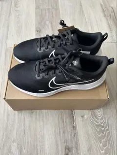 新品・未使用Nike ダウンシフター12 ブラック スニーカー