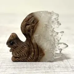 水晶　リス　彫刻　クラスター　置物　小動物　天然石　浄化　栗鼠