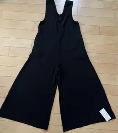 【サロペットパンツ】ブラック オールインワン ノースリーブ 夏用