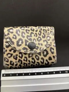 ヒョウ柄 コンパクト財布 本革