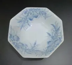 平戸嘉久正窯　青白磁 山水画 香炉 平戸嘉久正窯 青白磁 山水画 香炉