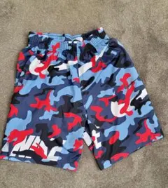 NIKE　迷彩ハーフパンツ（青・赤・白）