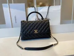 CHANEL ブラック キルティング ショルダーバッグ