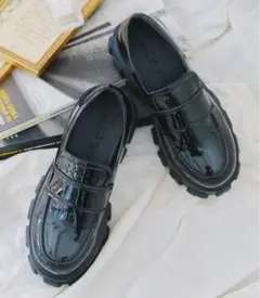 新品　神戸レタス　厚底ローファー レディース 黒 ブラック エナメル　36 S