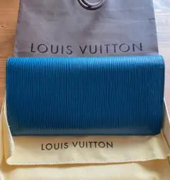 Item thumbnail for item c0f5f9c4-fe30-4576-9bf6-8e521cf2404d