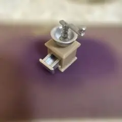 小さな小さな手挽きコーヒーミル