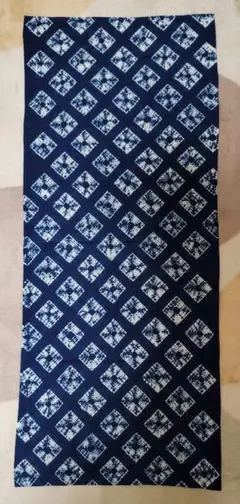 藍染　絞り　手拭い　藍色と白のダイヤモンド模様 ⭐新品⭐