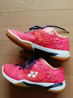 バドミントンシューズ YONEX 25.5㌢