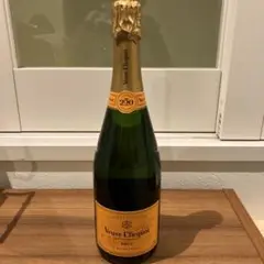 ヴーヴグリコイエローラベル750ml