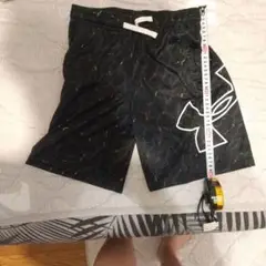 Under Armour サーフパンツ YLG ブラック/マルチカラー