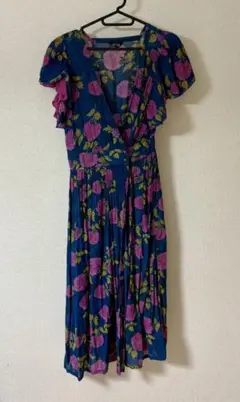 Velnica ヴェルニカ 花柄ワンピース