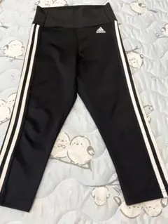 adidas　スポーツウェアパンツ　7分丈