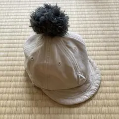 ポンポン付きベージュキャップ 46cm