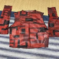 幾何学模様 メッシュタンクトップ 赤
