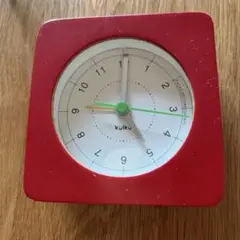 kuiku 赤いアナログ時計 四角形