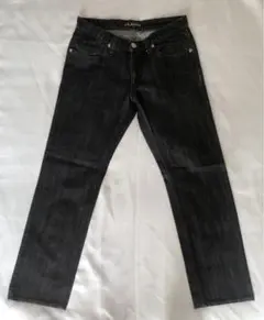 新品　ON BOARD 黒色　デニムジーンズ　オン ボード