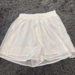 ホワイト ショートパンツ　CHERIE