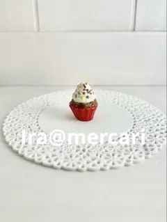 フェーブ　カップケーキ　フェーヴ　お菓子　ミニチュア陶器　フランス製