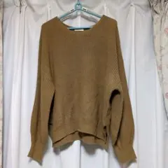 earth music&ecology　ニット　サイドスリット　ベージュ